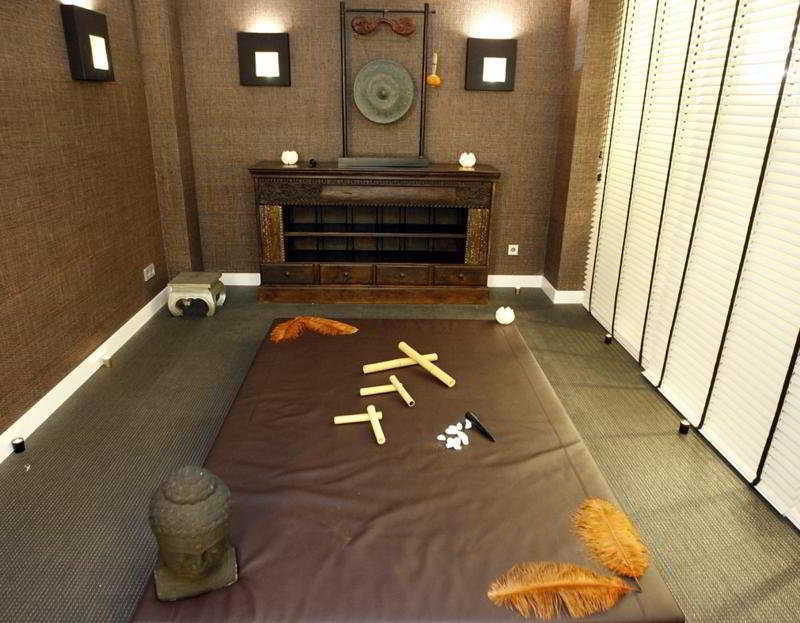 Gran Hotel Nagari Boutique & Spa Vigo Exteriér fotografie A room for the practice of shiatsu
